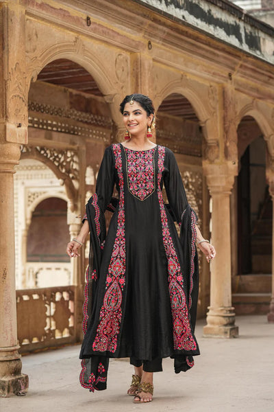 Black Chanderi Silk Kashmiri Embroidery Anarkali Suit SetBlack Chanderi Silk Kashmiri Embroidery Anarkali Suit Set