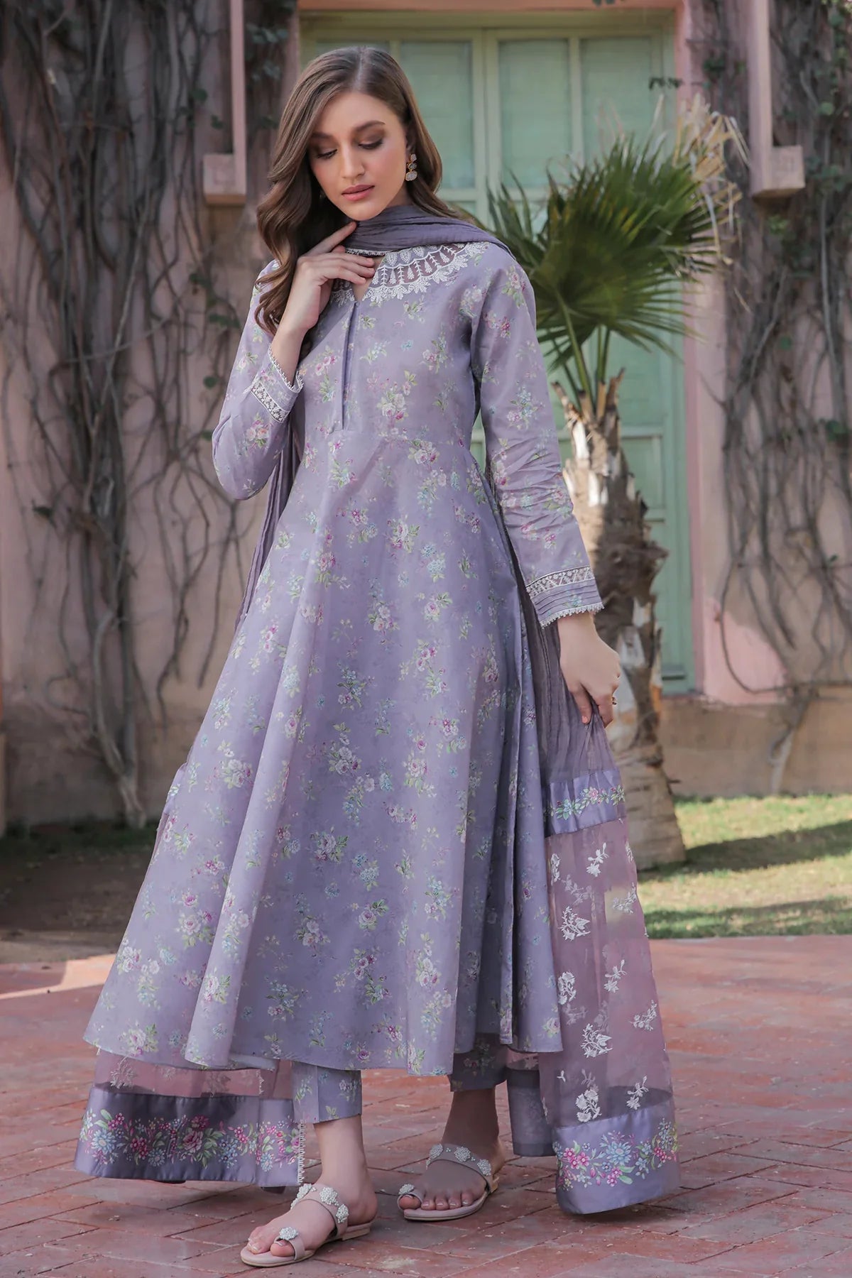 Buy Women's Lavender Floral Print Suit Set at PinkPhulkari California