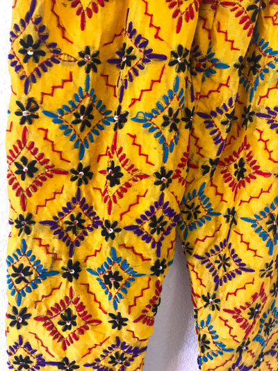 Buy Yellow Phulkari Pants online at PinkPhulkari CaliforniaBuy Yellow Phulkari Pants online at PinkPhulkari California