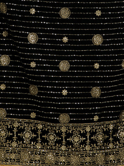 Women's Black & Gold Embroidered Velvet ShawlWomen's Black & Gold Embroidered Velvet Shawl