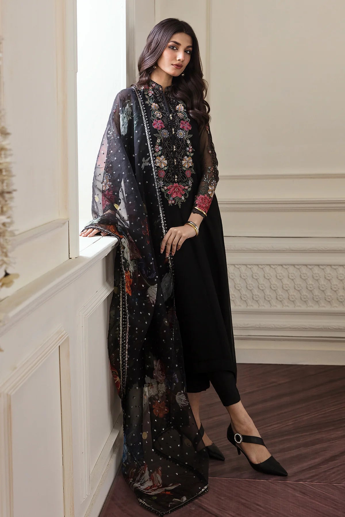 Buy Black Embroidered Chiffon Silk Suit at PinkPhulkari California