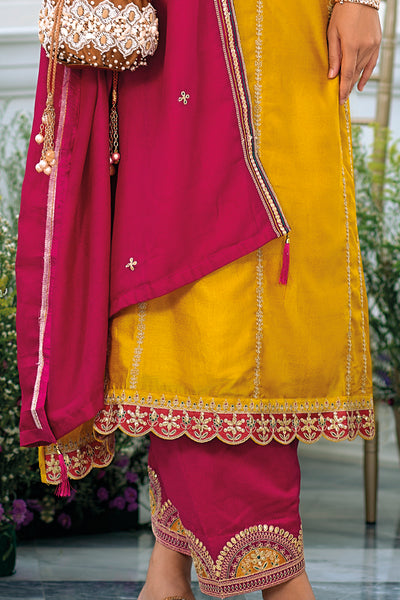 Yellow Embroidered Gota Patti Salwar Suit at PinkPhulkari CaliforniaYellow Embroidered Gota Patti Salwar Suit at PinkPhulkari California