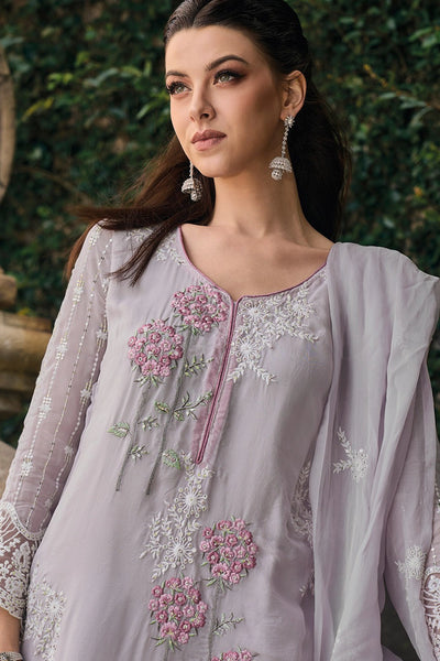Peach Pink Embroidered Organza Pakistani Suit at PinkPhulkari Peach Pink Embroidered Organza Pakistani Suit at PinkPhulkari 