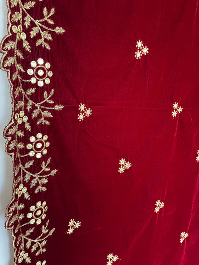 Maroon Embroidered Velvet Shawl at PinkPhulkari CaliforniaMaroon Embroidered Velvet Shawl at PinkPhulkari California